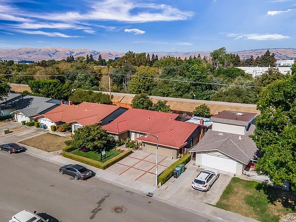 5th image of 3735 Eastwood Cir