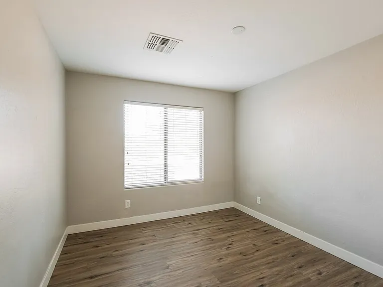 2029 W Allens Peak Dr — Photo 12