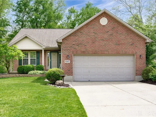697 Maxwell Ct, Germantown, OH 45327