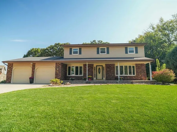 411 Oakland Avenue, Sun Prairie, WI 53590