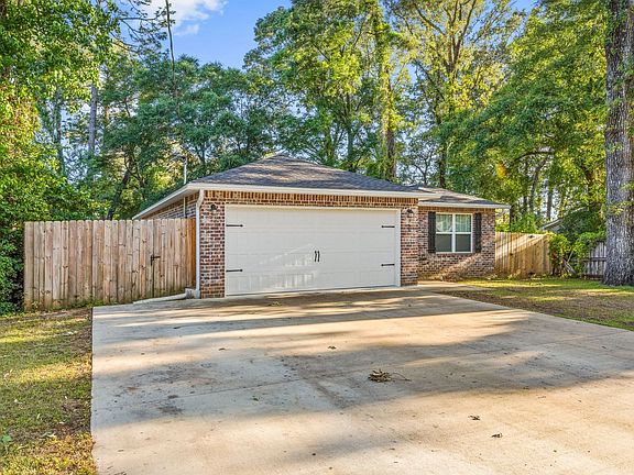 3rd image of 356 Powell Dr