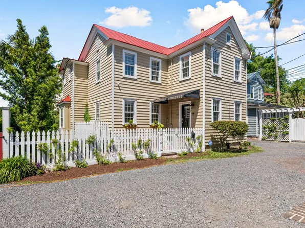 2 Talon Ct, Charleston, SC 29403