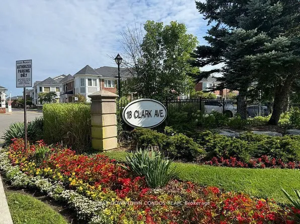18 Clark Ave W #154, Vaughan, ON L4J 8H1