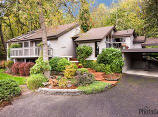 1955 Tigertail Rd, Eugene, OR 97405