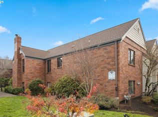 14851 NE Sacramento St UNIT 124, Portland, OR 97230
