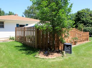 1004 S Washington Dr, Howards Grove, WI 53083