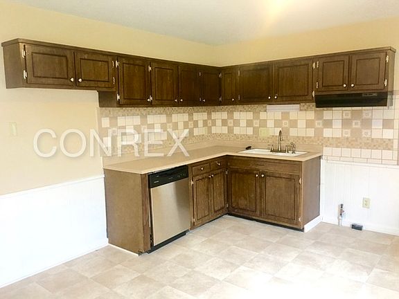 2nd image of 1548 Sedlak Ct