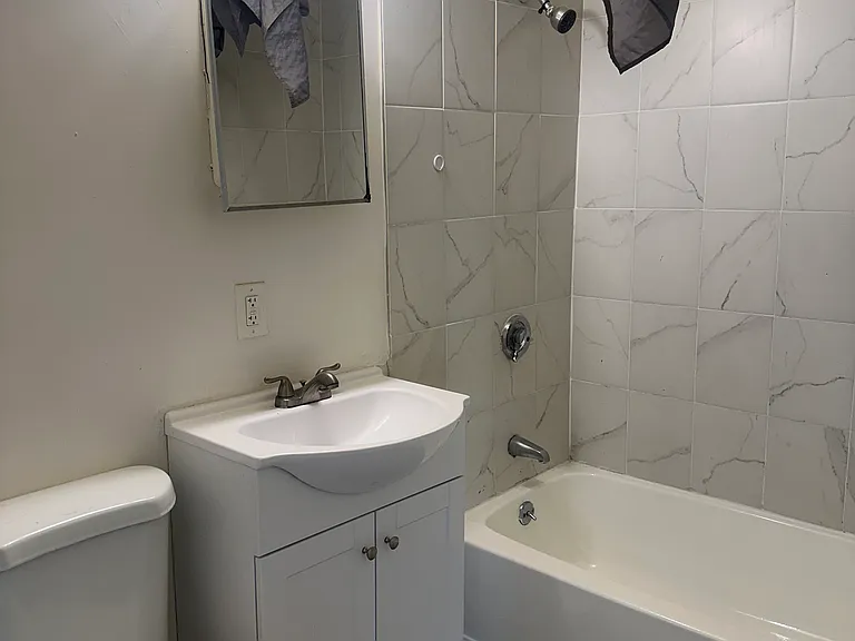 14 2nd St #2 — Photo 4