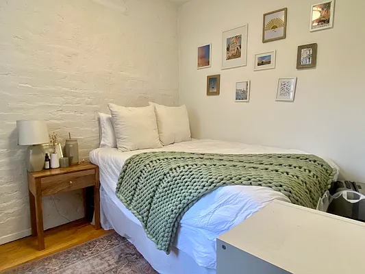 Rented by Corcoran | media 12