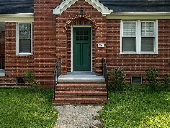 2nd image of 720 Poplar St Unit 1