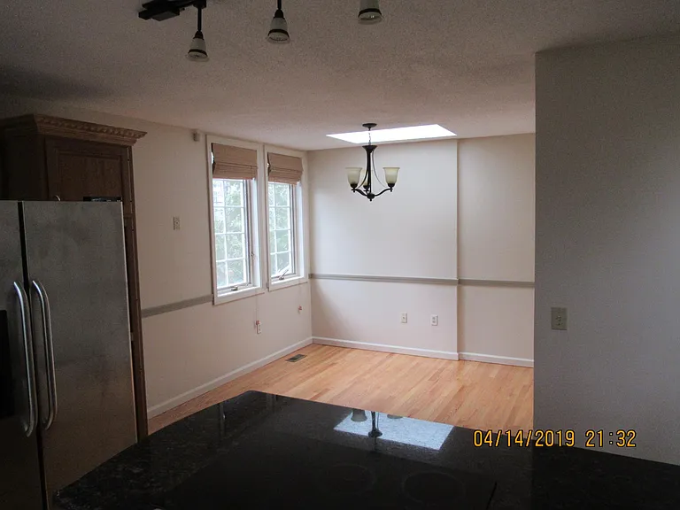 100 Winterbourne Ln — Photo 9