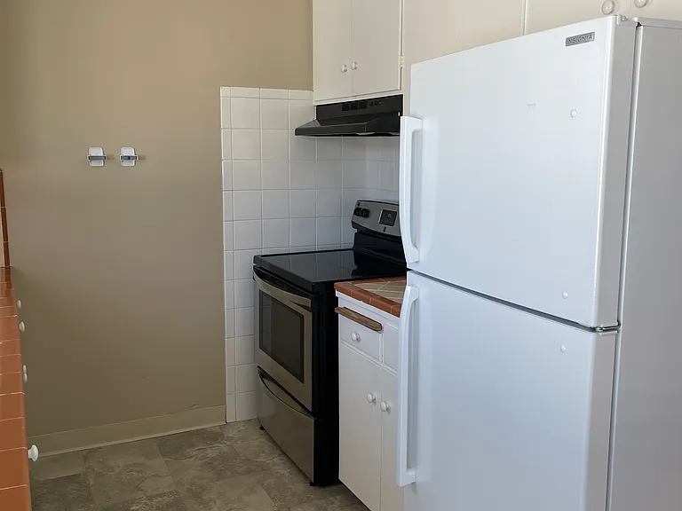 755 E Duane Ave #G — Photo 16