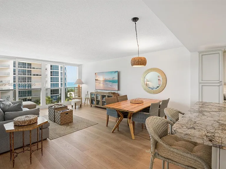 3505 S Ocean Dr #708 — Photo 3