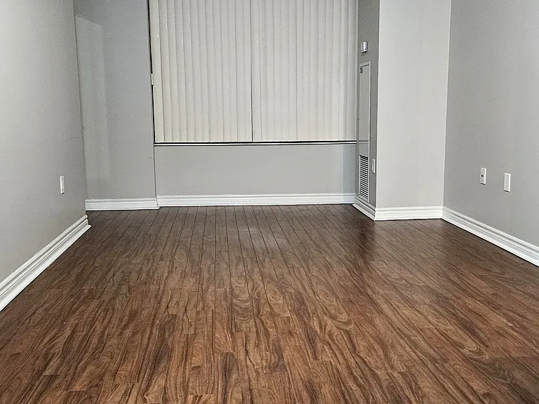 55 Strathaven Dr #1007 — Photo 6