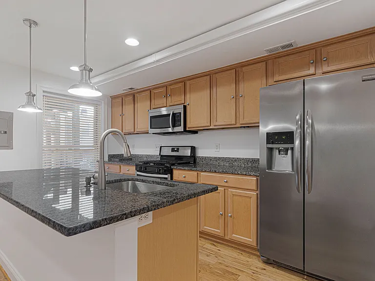 118 S Ellwood Ave #1 — Photo 6