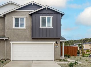 815 Congaree Ln, Redding, CA 96001