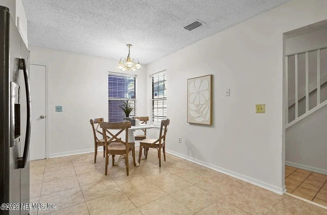 3 bed, 2.5 bath, 1508 sqft, $1,800 — Photo 4
