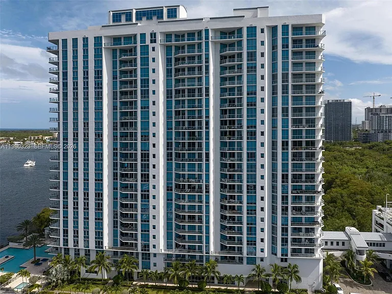 17111 Biscayne Blvd #207 — Photo 54
