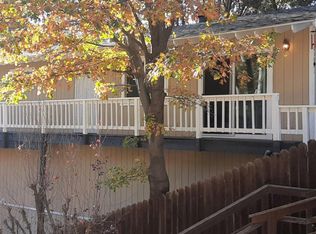 23081 Oak Ln, Crestline, CA 92325