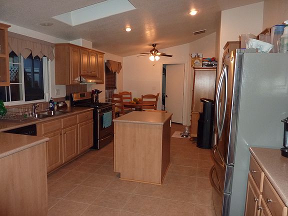 4th image of 4197 N Ventura Ave #108