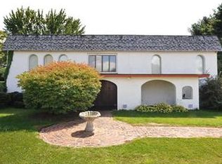 755 Charles St, Rochester, PA 15074