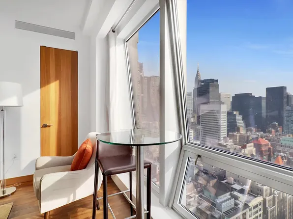 400 Fifth Avenue 37-C image 3 of 16