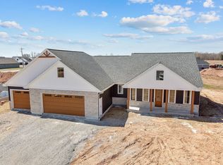 1053 Nutmeg Dr, De Pere, WI 54115