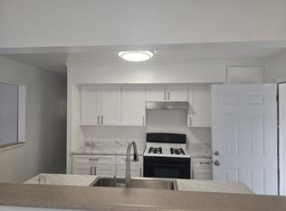 Olive, Westminster, CA 92683