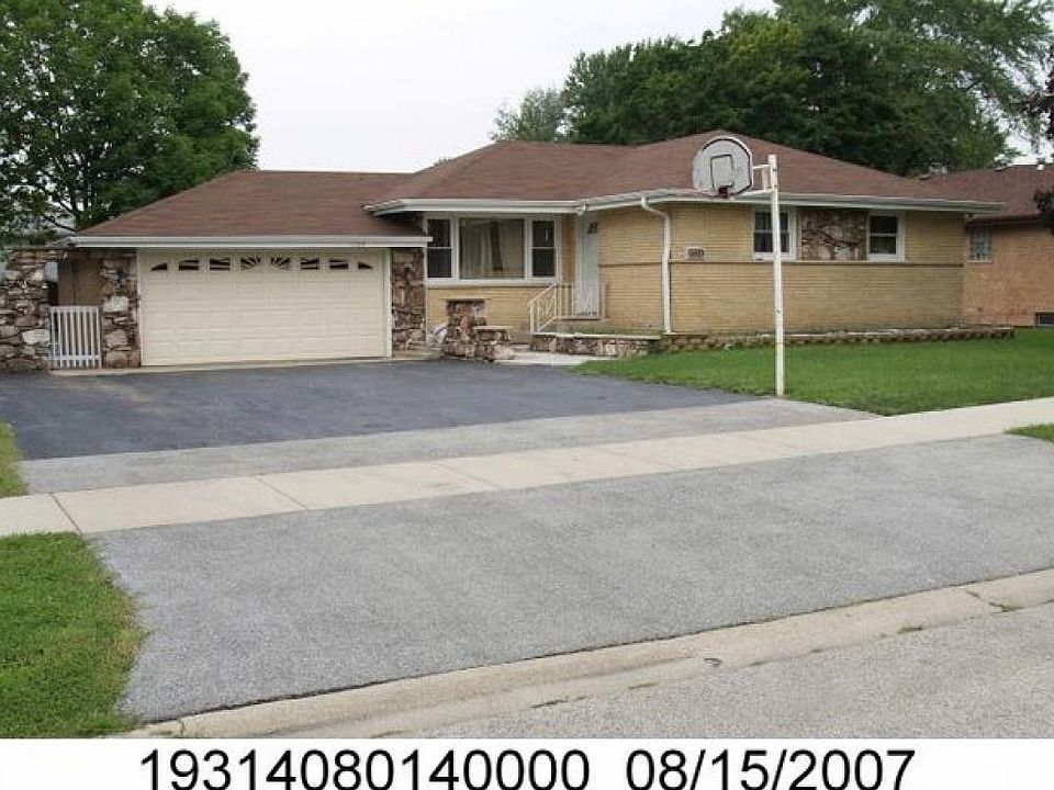 1st image of 8524 Neenah Ave