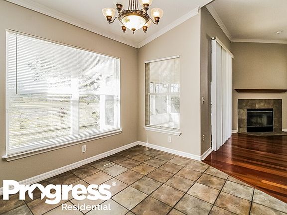 5th image of 156 Brushcreek Dr