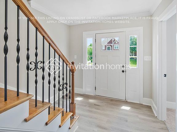 4th image of 9049 Taunton Dr
