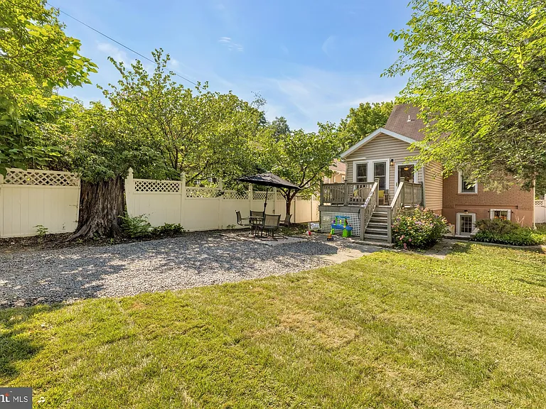 821 Elder St NW — Photo 30