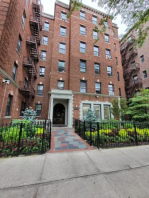 Rented by C Land Realty Co. | media 17