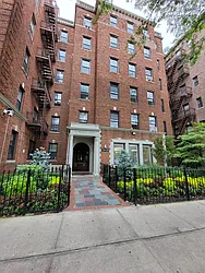 Rented by C Land Realty Co.