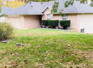 5800 S Honeysuckle Ln, Battlefield, MO 65619