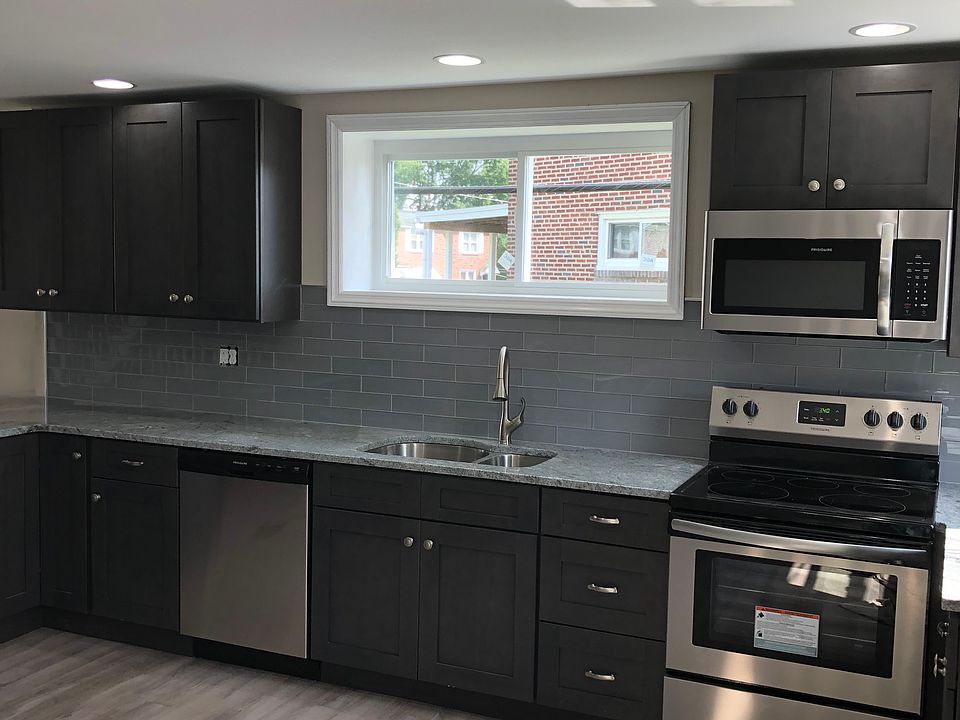 2nd image of 937 Maple Ave