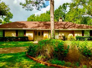 310 Trailwood Dr, Crockett, TX 75835