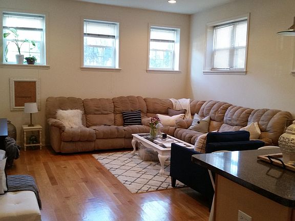 4th image of 3123 N Oakley Ave