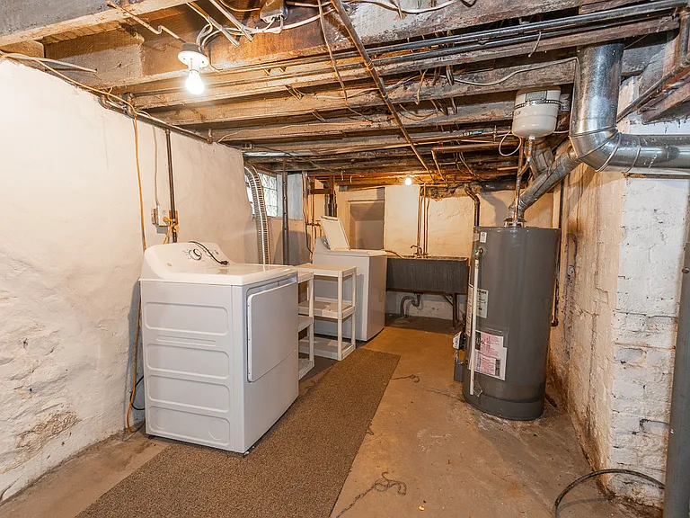 1609 Westfield St — Photo 40
