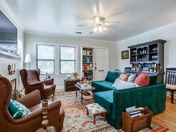 3rd image of 5210 Parkland Ave