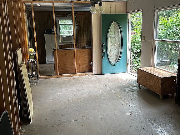 2nd image of 140 Spencer Dr