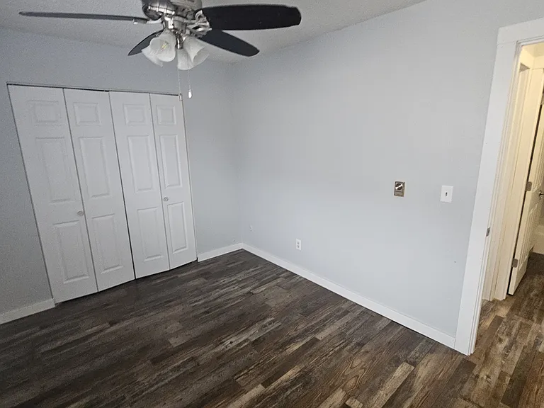1160 Oakview Dr #6 — Photo 15