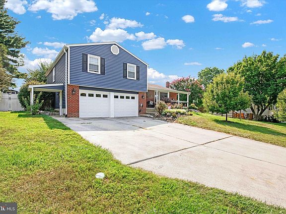 5th image of 630 Camelot Dr
