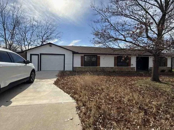 412 W South St, Whitesboro, TX 76273