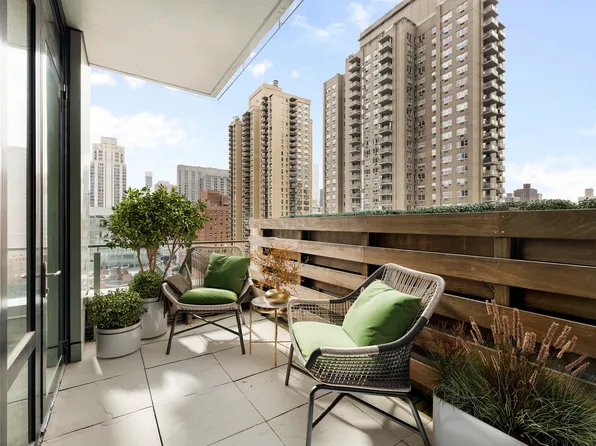 501 E 74th St, New York, NY