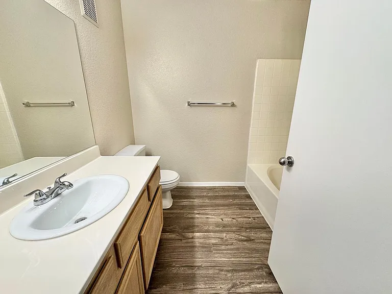 8070 W Russell Rd #2121 — Photo 18
