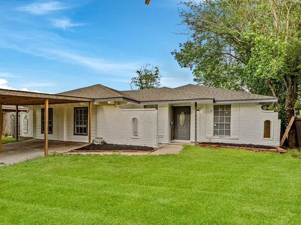 8834 Brackley Ln, Houston, TX 77088