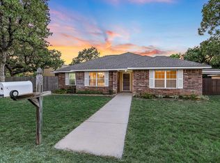 101 Highland Estates Dr, Highland Haven, TX 78654