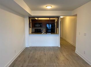135 Village Green Sq #2425, Toronto, ON M1S 0G4