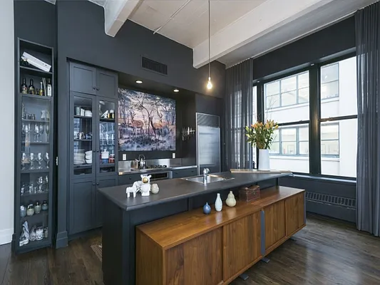 Sold by Sotheby's International Realty | media 3